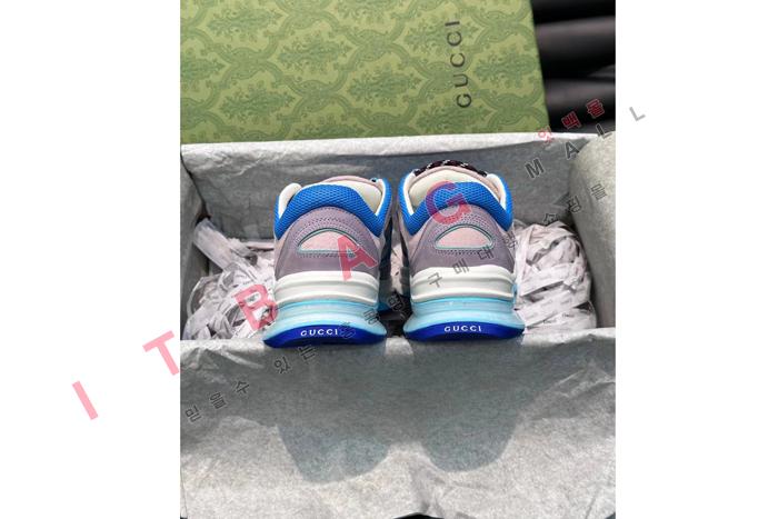 ����  �� ����Ŀ��  SP6952-3        ��������