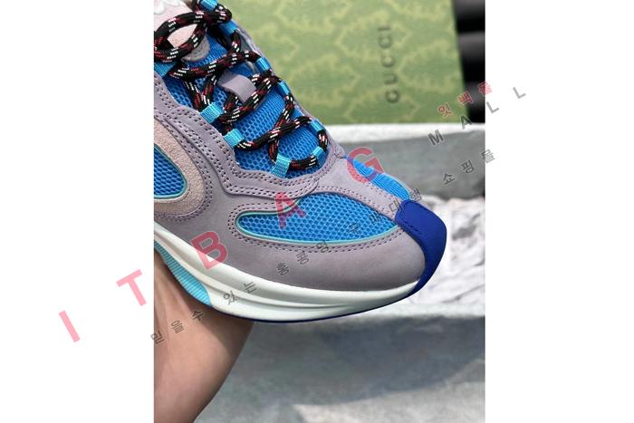 ����  �� ����Ŀ��  SP6952-3        ��������