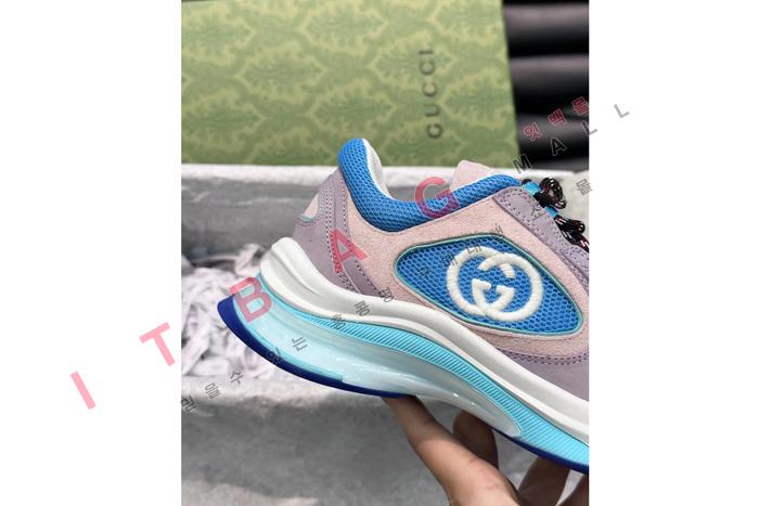 ����  �� ����Ŀ��  SP6952-3        ��������