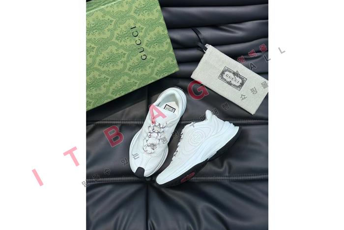 ����  �� ����Ŀ��  SP6953-1        ��������