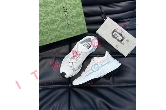 ����  �� ����Ŀ��  SP6953-2        ��������