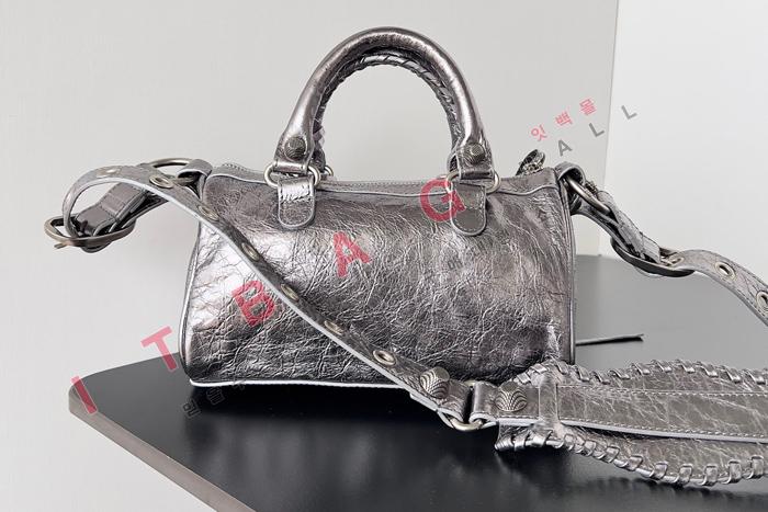 �߷��þư� �� ī�� �̴� Duffle Bag  GA2028