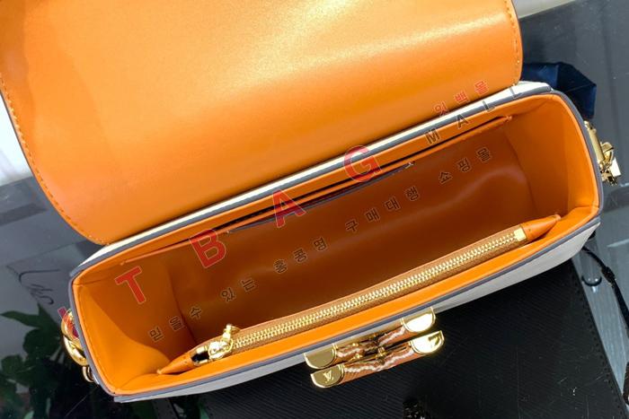 ���̺��� Ʈ����Ʈ MM �����  M22236