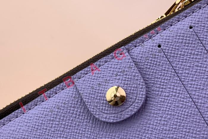���̺��� ���� ���� ����  M82382-4