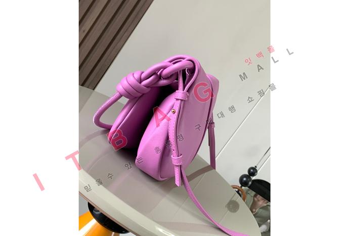 �ο��� ���̴� ���� ī�� ���� �ļ��� ũ�ν� �� L6916-1