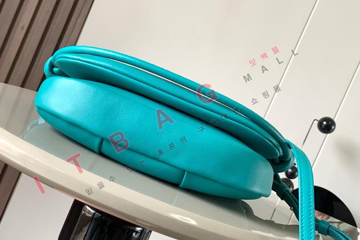 �ο��� ���̴� ���� ī�� ���� �ļ��� ũ�ν� �� L6916-3