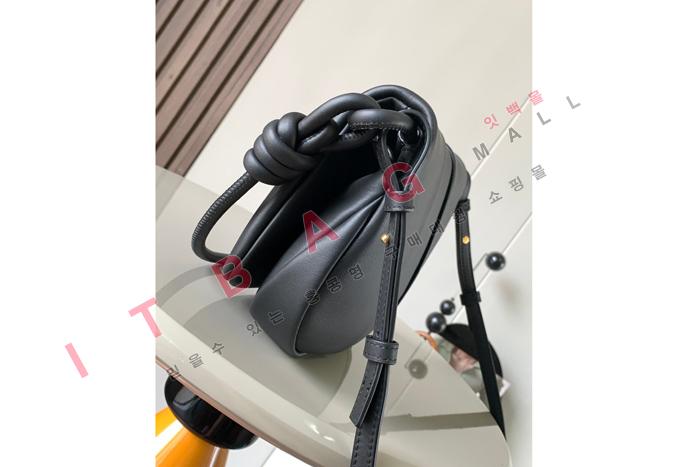�ο��� ���̴� ���� ī�� ���� �ļ��� ũ�ν� �� L6916-4