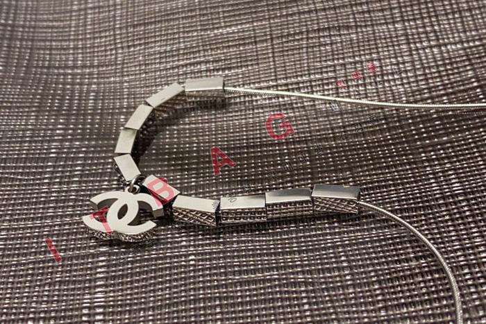 ���� ����� SY4748
