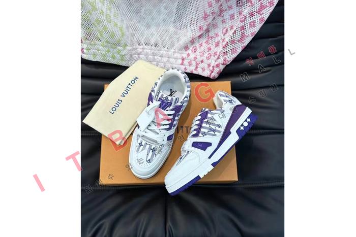 ���̺��� Ʈ���̳� ����Ŀ��  YF4320     ��������