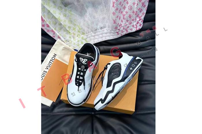 ���̺��� ���� ����Ŀ�� YF8640