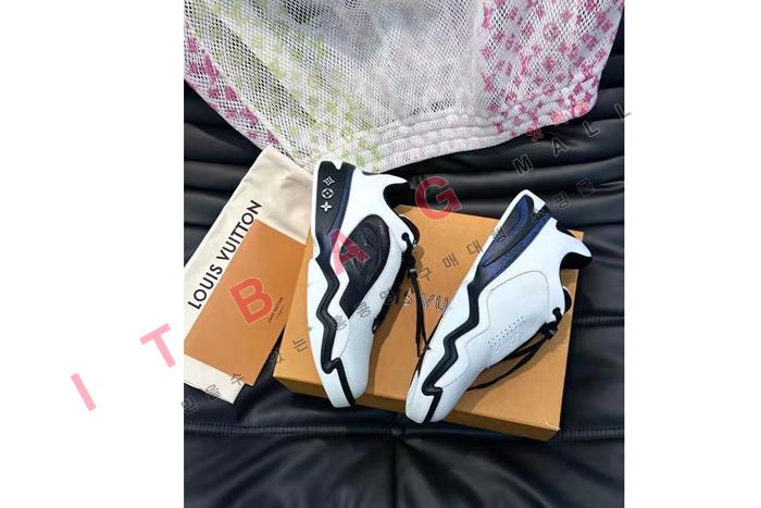 ���̺��� ���� ����Ŀ�� YF8640