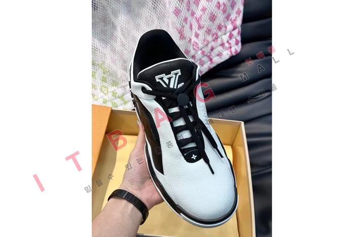 ���̺��� ���� ����Ŀ�� YF8640