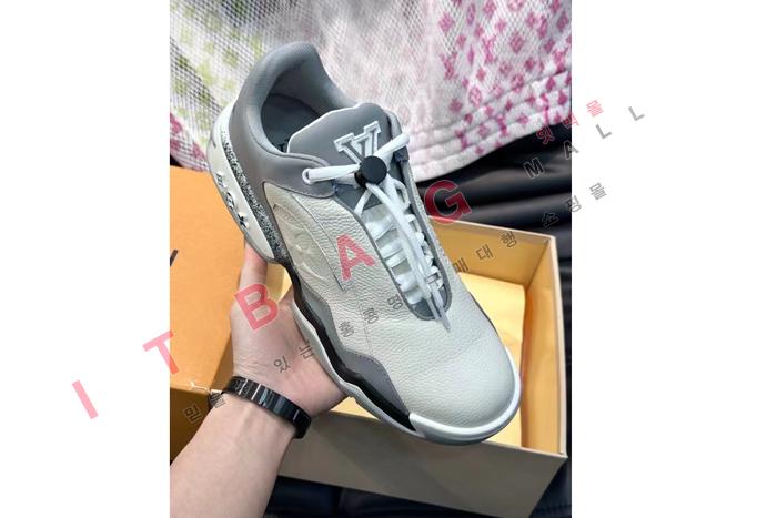 ���̺��� ���� ����Ŀ�� YF8640-2
