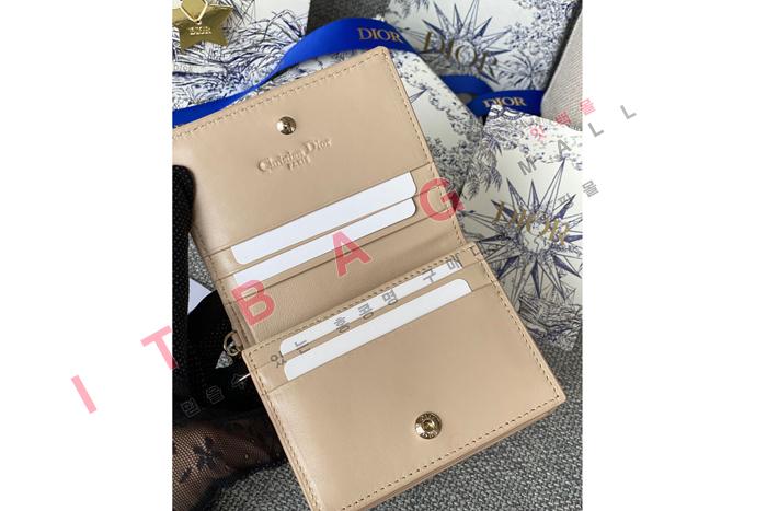 ��� ���̵� ���ͽ� ���� A82352-3 �����̾�