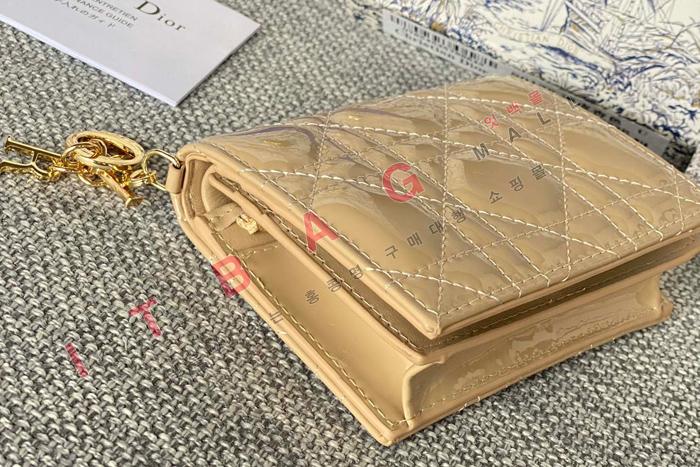 ��� ���̵� ���ͽ� ���� A82353-4 �����̾�