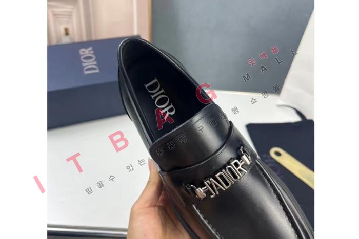 ���  ���� ���� LP4930