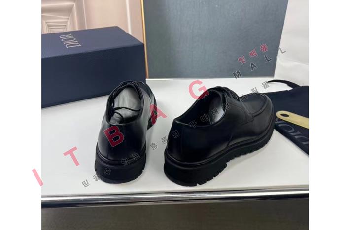 ���  ���� ���� LP4931