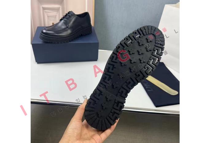 ���  ���� ���� LP4931
