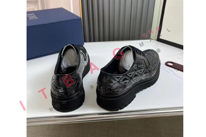 ���  ���� ����  LP4934