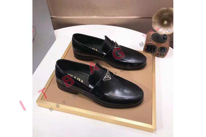 �����  ���� ����  LP7142