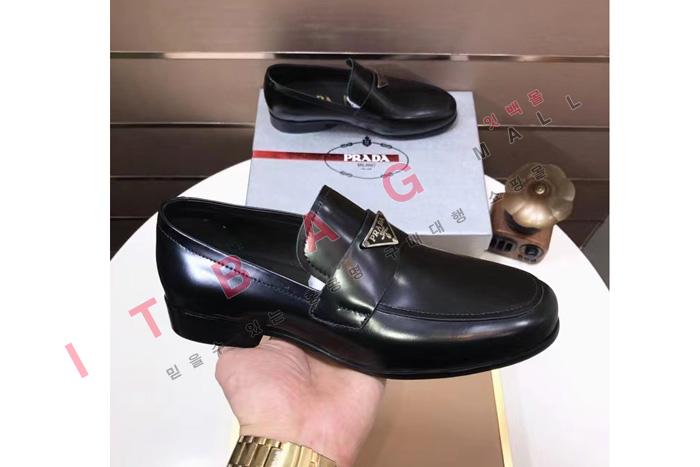 �����  ���� ����  LP7142