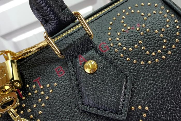 ���̺��� ���ǵ� �ݵѸ��� 25  M46736