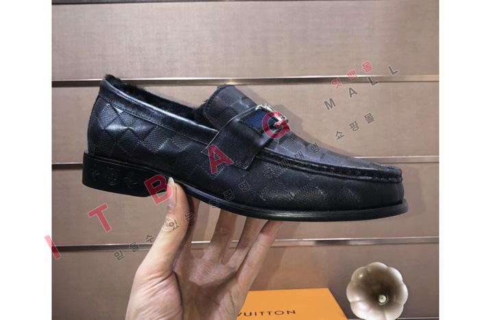 ���̺���  ���� ���� MYB0682