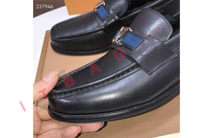 ���̺���  ���� ���� MYB0683