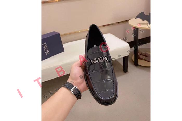 ��� ���� ����   LP3653