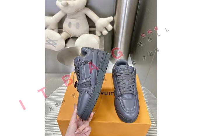 ���̺���  ���� ����Ŀ��   YF3689