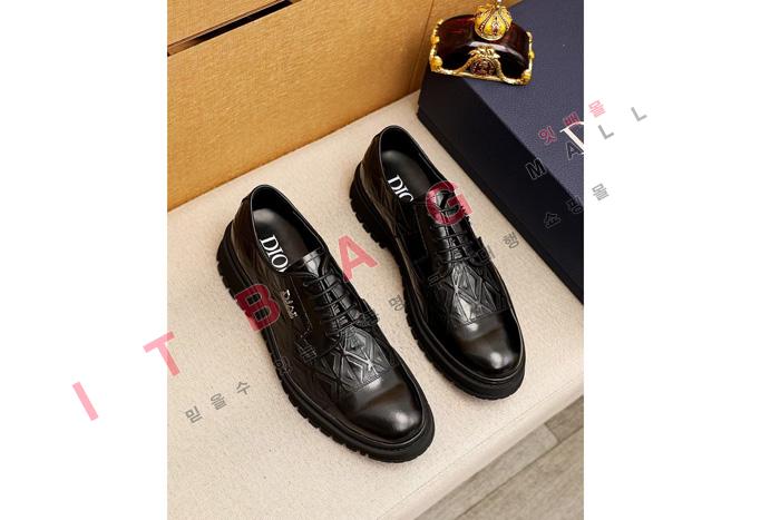 ��� MYB9040