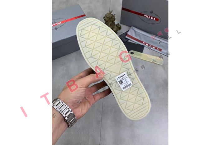 �����  ���� ���� LP4240