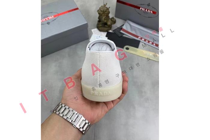 �����  ���� ���� LP4241