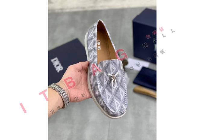 ��� LP4243