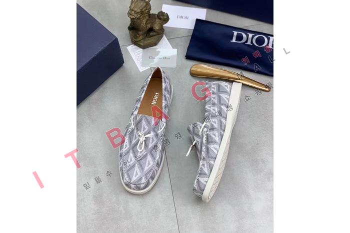��� LP4243