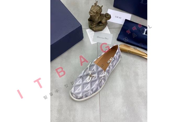 ��� LP4243