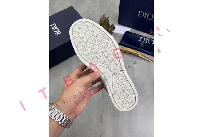 ��� LP4243