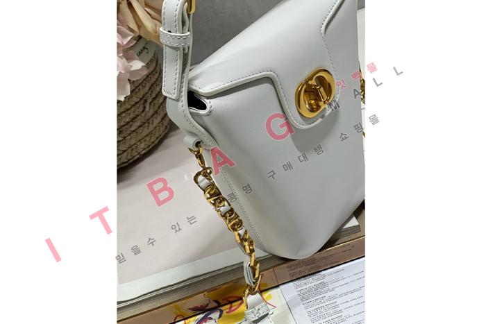 ��� ������ 30 �̴� ��Ŷ�� DR90329