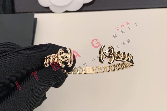 ���� ����  SY4768