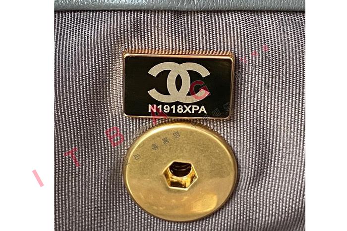 ���� 24C ����ƾ 19ü�� ���� AS4223-1