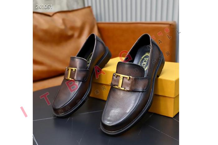 ����  ���� ����  MYB1819