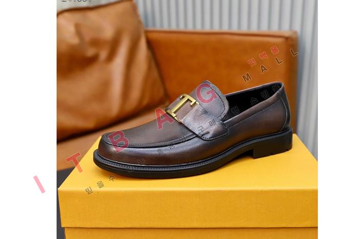 ����  ���� ����  MYB1819