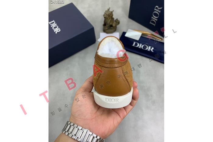 ��� ���� ����  MYB3903