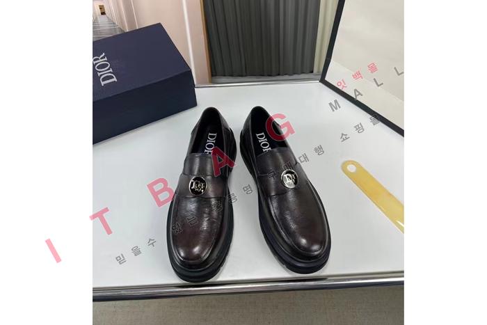 ��� ���� ����  LP3913