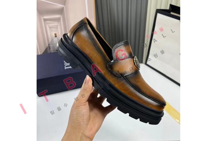 ��� ���� ����  LP3914