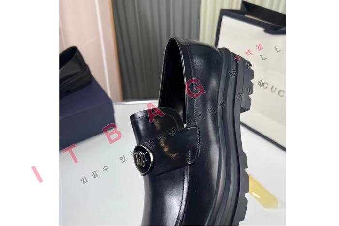 ��� ���� ����  LP3915