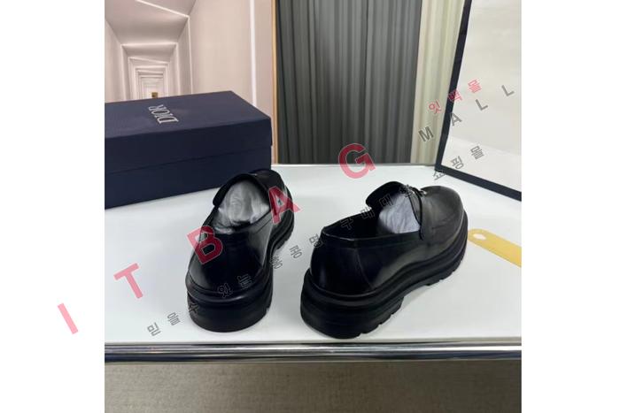 ��� ���� ����  LP3915