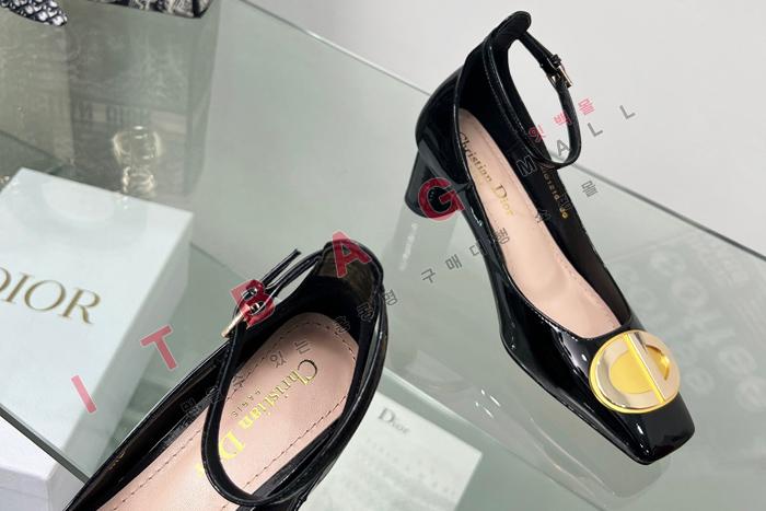 ��� ����Ÿ   ������   YIBU1949-2