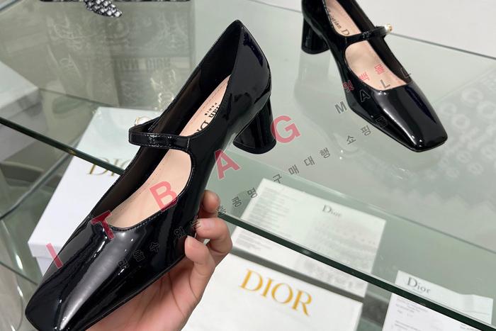 ��� JOLIE  ������  YIBU1950     5CM