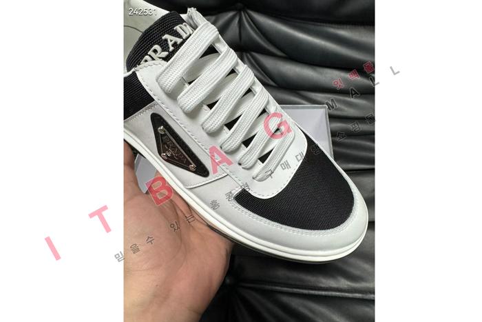 ����� MYB4593-1